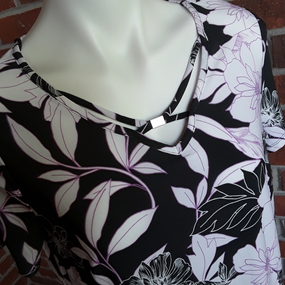 Roz & Ali Print Floral Blouse NWT - Picture 1 of 4